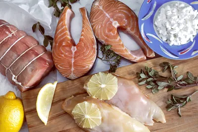 Raw salmon, chicken breast, cottage cheese and other protein foods